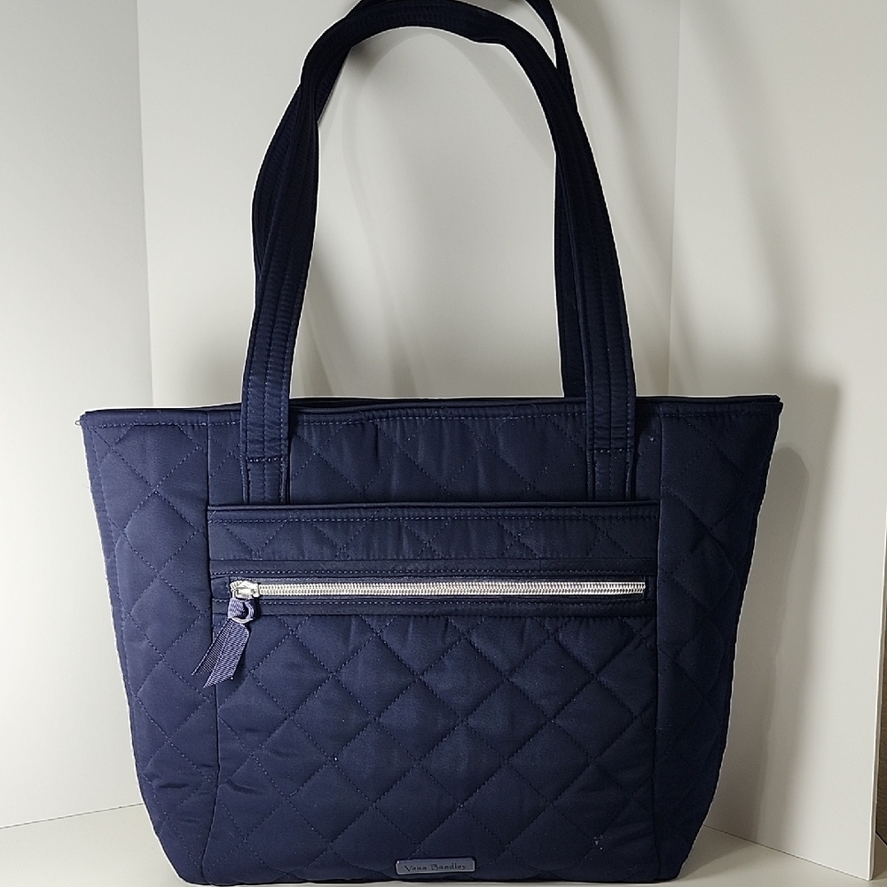 Vera Bradley "Vera" Navy Quilted Tote Bag☆